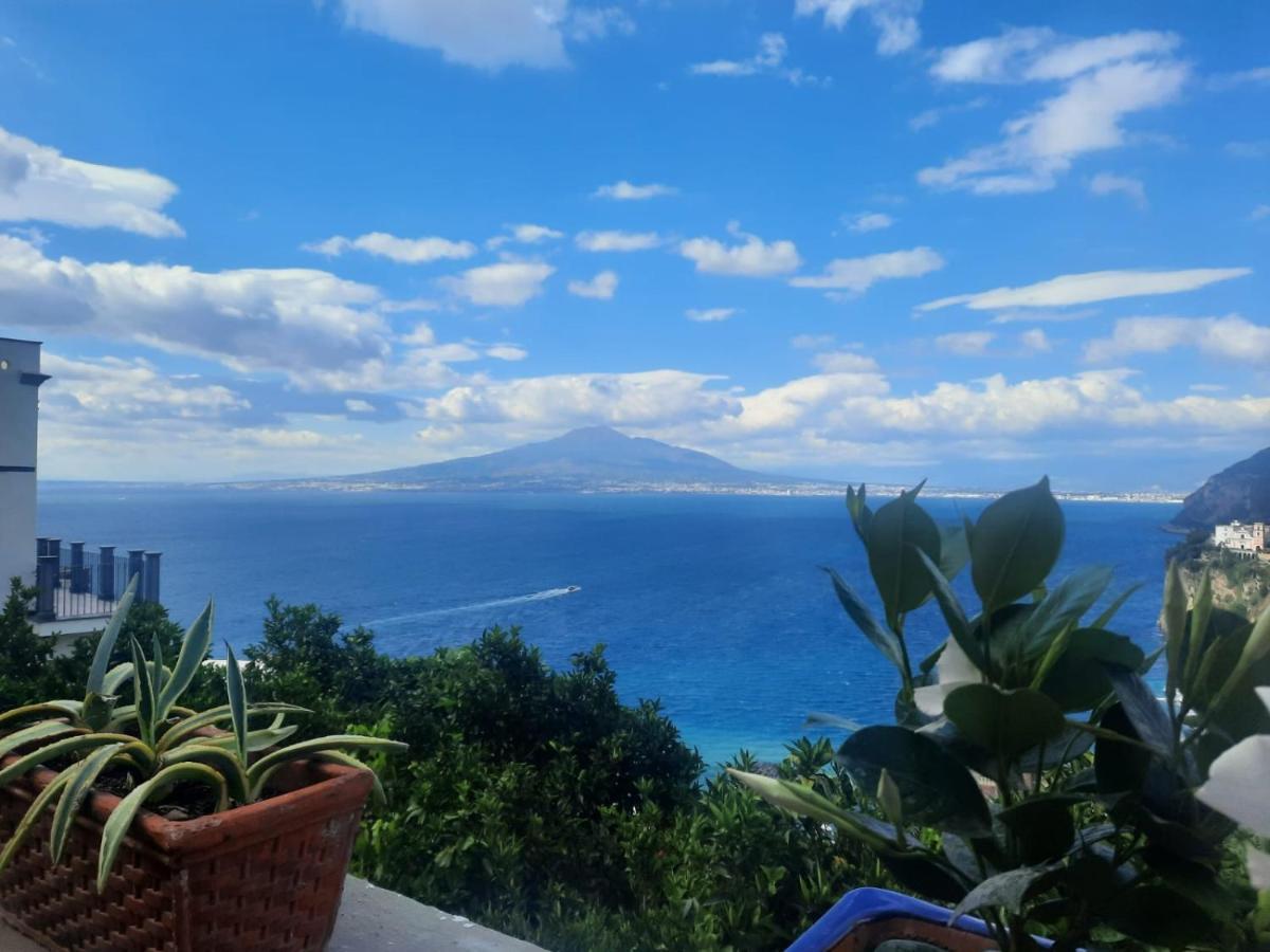 Couette-café La Torretta Sea View