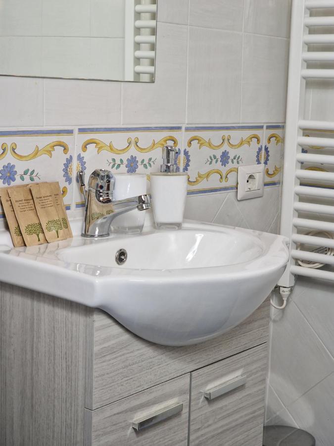 Couette-café La Torretta Sea View *